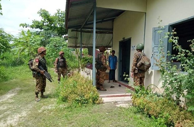 လေးကေ့ကော်မြို့သစ်မှာ NLD အမတ် အပါအဝင် ၂၀ ခန့် ဖမ်းဆီးခံရ လေးကေ့ကော်မြို့သစ်မှာ NLD အမတ် အပါအဝင် ၂၀ ခန့် ဖမ်းဆီးခံရ