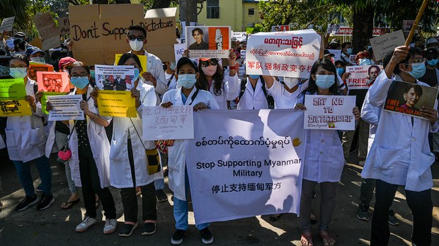 ygn-doctors-protest.jpg ygn-doctors-protest.jpg