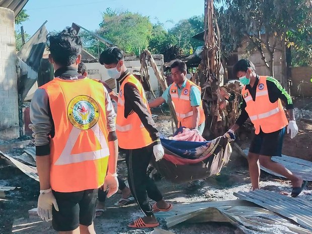 လွိုင်ကော်မှာ အမျိုးသမီးနဲ့ ကလေးတွေ အပါအဝင် ရှစ်ဦး အသတ်ခံရ လွိုင်ကော်မှာ အမျိုးသမီးနဲ့ ကလေးတွေ အပါအဝင် ရှစ်ဦး အသတ်ခံရ