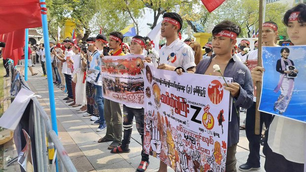 စိုးရိမ်ရလောက်အောင် မြန်မာတွေရောက်မလာသေးကြောင်း ထိုင်းကာကွယ်ရေးဝန်ကြီး ပြော စိုးရိမ်ရလောက်အောင် မြန်မာတွေရောက်မလာသေးကြောင်း ထိုင်းကာကွယ်ရေးဝန်ကြီး ပြော