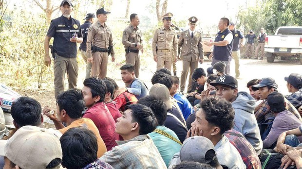 ထိုင်းနိုင်ငံမှာ နယ်စပ်ဖြတ်လာတဲ့ မြန်မာ ၁၂၃ ဦး အဖမ်းခံရ ထိုင်းနိုင်ငံမှာ နယ်စပ်ဖြတ်လာတဲ့ မြန်မာ ၁၂၃ ဦး အဖမ်းခံရ