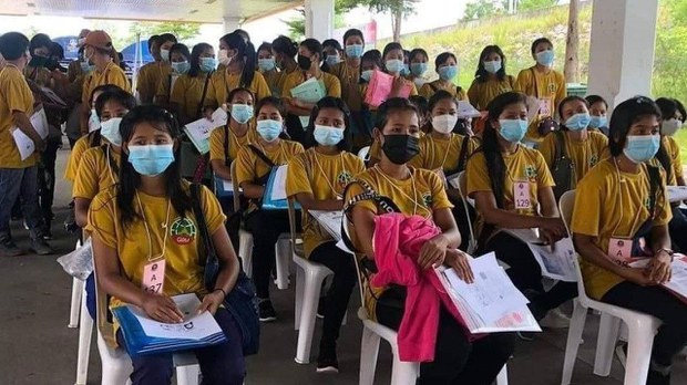 ပြည်ပအလုပ်ကိုင် သက်သေခံကတ် ပြန်ထုတ်ပေးမယ်လို့ စစ်ကောင်စီ ပြော ပြည်ပအလုပ်ကိုင် သက်သေခံကတ် ပြန်ထုတ်ပေးမယ်လို့ စစ်ကောင်စီ ပြော