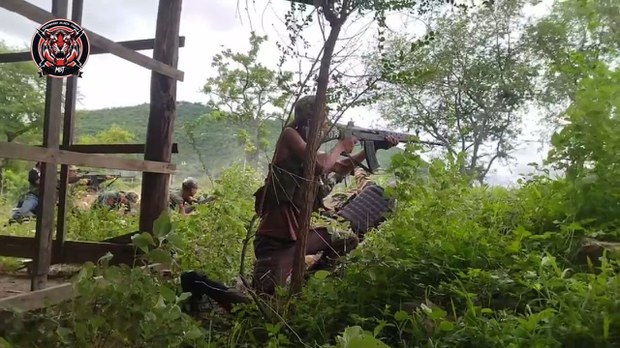 မြင်းခြံမှာ ဖမ်းဆီးခံရတဲ့ ဒေသခံရှစ်ဦး ပြန်မလွတ်သေး