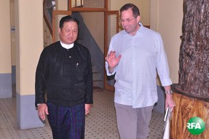 derek-mitchell-kachin-305 derek-mitchell-kachin-305
