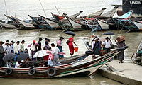boat_passengers_A_200px.jpg