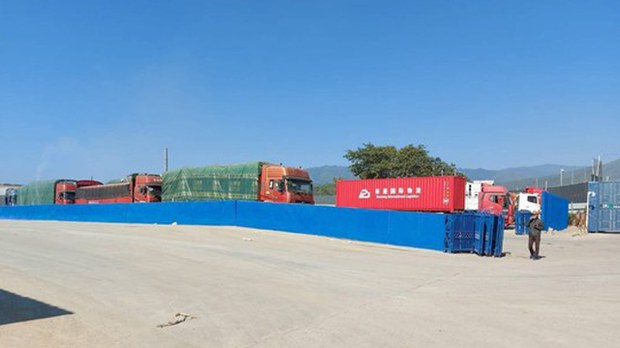 မြောက်ပိုင်းအဖွဲ့ ထိန်းချုပ်ထားတဲ့ ကျင်စန်းကျော့ နယ်စပ်ဂိတ်ကနေ သီးနှံတချို့ တင်ပို့ခွင့်ရ မြောက်ပိုင်းအဖွဲ့ ထိန်းချုပ်ထားတဲ့ ကျင်စန်းကျော့ နယ်စပ်ဂိတ်ကနေ သီးနှံတချို့ တင်ပို့ခွင့်ရ