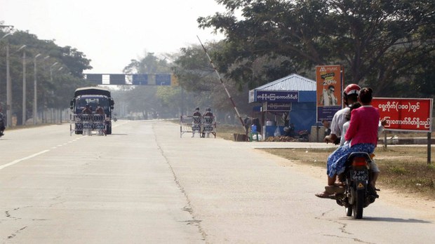 ရန်ကုန်-နေပြည်တော်အမြန်လမ်းမှာ စစ်ကောင်စီတပ် တိုက်ခိုက်ခံရ ရန်ကုန်-နေပြည်တော်အမြန်လမ်းမှာ စစ်ကောင်စီတပ် တိုက်ခိုက်ခံရ