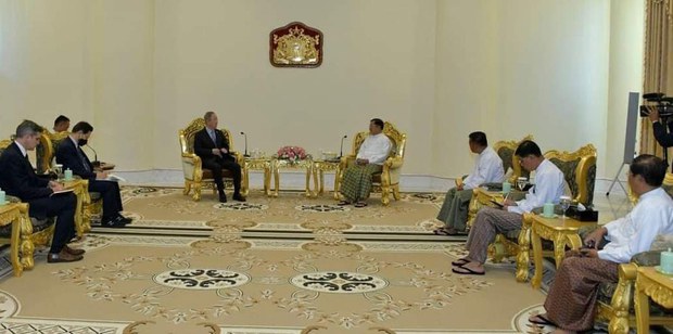 အာဏာသိမ်းခေါင်းဆောင်နဲ့ ဘန်ကီမွန်းတွေ့ဆုံမှု NUG ကန့်ကွက်ရှုတ်ချ အာဏာသိမ်းခေါင်းဆောင်နဲ့ ဘန်ကီမွန်းတွေ့ဆုံမှု NUG ကန့်ကွက်ရှုတ်ချ