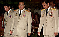 than_shwe_mg_aye_03-08_200p.jpg
