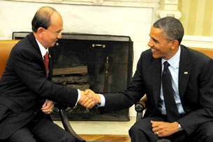utheinsein-obama-handshake-305.jpg utheinsein-obama-handshake-305.jpg