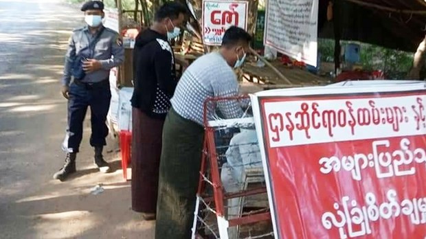ပခုက္ကူမြို့စစ်ဆေးရေးဂိတ်တစ်ခု တိုက်ခိုက်ခံရ၊ စစ်ကောင်စီတပ်က ရှစ်ဦး သေဆုံး