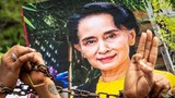 ဒေါ်အောင်ဆန်းစုကြည် ရှေ့နေနဲ့ ပထမဆုံးအကြိမ် တွေ့ခွင့်ရ