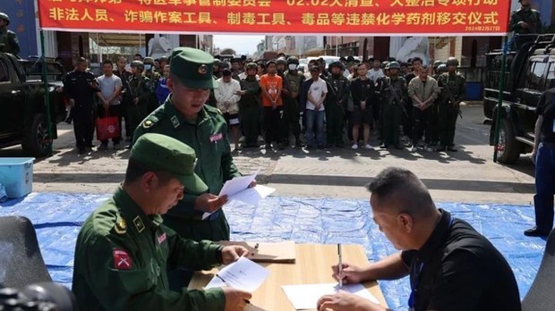 အွန်လိုင်းငွေလိမ်ဂိုဏ်း သံသယရှိသူ ၁၀၈ ဦး MNDAA က တရုတ်ရဲတပ်ဖွဲ့ထံ လွှဲပြောင်း အွန်လိုင်းငွေလိမ်ဂိုဏ်း သံသယရှိသူ ၁၀၈ ဦး MNDAA က တရုတ်ရဲတပ်ဖွဲ့ထံ လွှဲပြောင်း