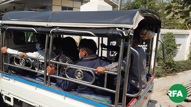 မန္တလေးမှာ သံပုံးတီးတဲ့လူ ခြောက်ယောက် အဖမ်းခံရ မန္တလေးမှာ သံပုံးတီးတဲ့လူ ခြောက်ယောက် အဖမ်းခံရ