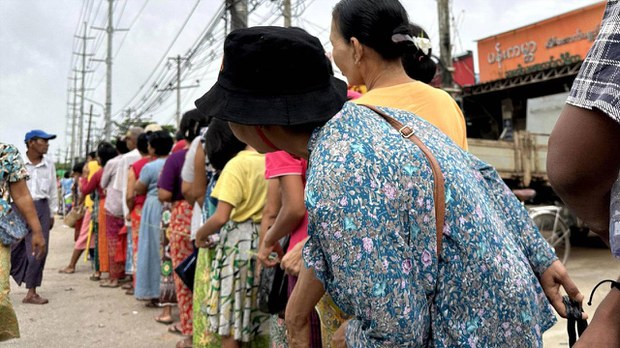 အာဏာသိမ်း သုံးနှစ်ကျော်အတွင်း စားအုန်းဆီဈေး ငါးဆအထိ မြင့်တက်လာ အာဏာသိမ်း သုံးနှစ်ကျော်အတွင်း စားအုန်းဆီဈေး ငါးဆအထိ မြင့်တက်လာ