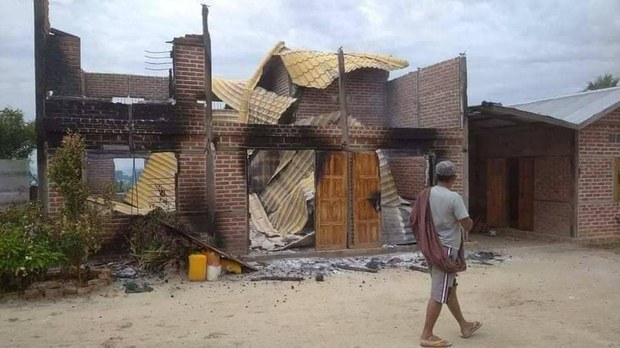 ပေါက်မြို့ ချိုင်ဇောက် အထက်နဲ့အောက် ရွာတွေက နေအိမ် ၆၆ လုံးခန့် မီးရှို့ခံရ