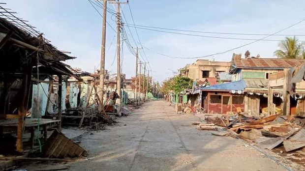 ပေါက်တောမြို့နယ်က ရွာတချို့ ဒရုန်းနဲ့ ဗုံးကြဲတိုက်ခိုက်ခံရ ပေါက်တောမြို့နယ်က ရွာတချို့ ဒရုန်းနဲ့ ဗုံးကြဲတိုက်ခိုက်ခံရ