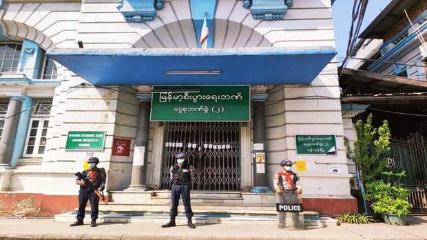 မြန်မာ့စီးပွားရေးဘဏ် မန်နေဂျာကို မှော်ဘီမြို့နယ် PDF အဖွဲ့က သတိပေးစာ ထုတ်ပြန်
