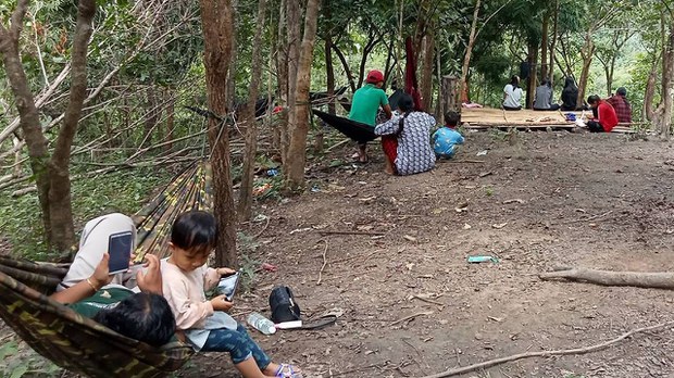 အင်တာနက် ဒေတာဈေးနှုန်းတွေ ထက်ဝက်နီးပါး မြင့်တက် အင်တာနက် ဒေတာဈေးနှုန်းတွေ ထက်ဝက်နီးပါး မြင့်တက်