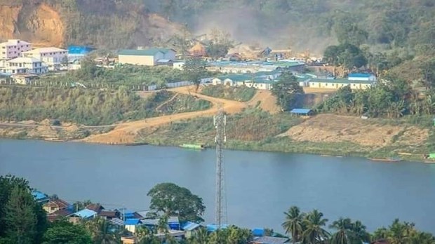 ပလက်ဝမြို့နယ်မှာ ဖုန်းလိုင်းတွေ ဖြတ်တောက်ခံရ