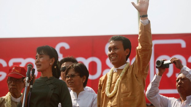 ရန်ကုန်တိုင်းဝန်ကြီးချုပ် ဦးဖြိုးမင်းသိန်း ငွေဒဏ်သာချမှတ်ခံရ