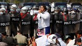 နေပြည်တော်မှာ ဆန္ဒပြသူတွေကို ရဲတပ်ဖွဲ့က ပိတ်ဆို့ခဲ့