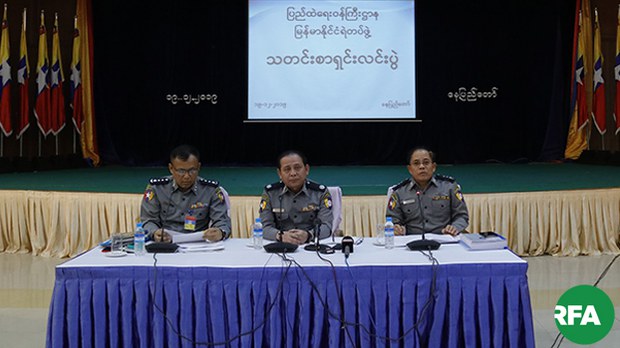 police-press-622.jpg police-press-622.jpg