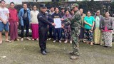 မိုးကုတ်တိုက်ပွဲအတွင်း နိုင်ငံရေးအကျဉ်းသား ၁၄ ဦး လွတ်မြောက်