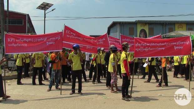 premier-coffee-protest-622.jpg premier-coffee-protest-622.jpg