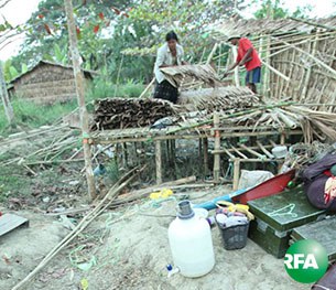 slum-house-305.jpg slum-house-305.jpg