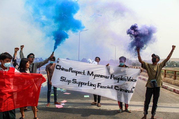 လက်ပံတောင်းမှာ တရုတ်အစိုးရကို ဆန့်ကျင်ဆန္ဒပြ