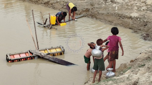 ရခိုင်နဲ့ ပလက်ဝမှာ စစ်ဘေးဒုက္ခသည် နှစ်သိန်းနီးပါးရှိလာ ရခိုင်နဲ့ ပလက်ဝမှာ စစ်ဘေးဒုက္ခသည် နှစ်သိန်းနီးပါးရှိလာ
