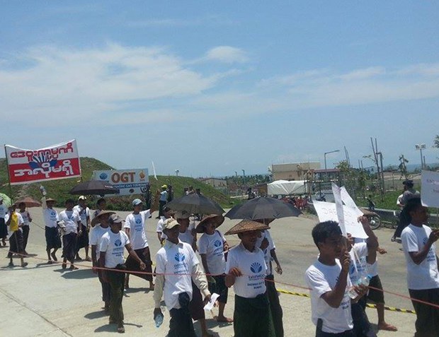 daweoo-rakhine-protest-620.jpg