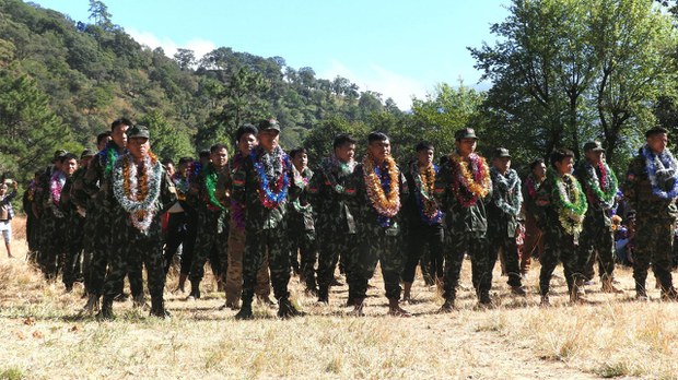 တော်လှန်ရေးတပ်ထိန်းချုပ်တဲ့ မင်းတပ်မှာ အရပ်သား လက်နက်ကိုင်ဆောင်ခွင့် ကန့်သတ် တော်လှန်ရေးတပ်ထိန်းချုပ်တဲ့ မင်းတပ်မှာ အရပ်သား လက်နက်ကိုင်ဆောင်ခွင့် ကန့်သတ်