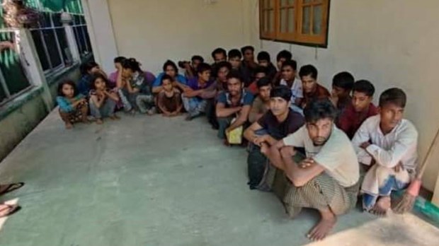 ရွှေပြည်သာမြို့နယ်မှာ ရိုဟင်ဂျာ ၂၇ ဦး ဖမ်းဆီးခံရ ရွှေပြည်သာမြို့နယ်မှာ ရိုဟင်ဂျာ ၂၇ ဦး ဖမ်းဆီးခံရ