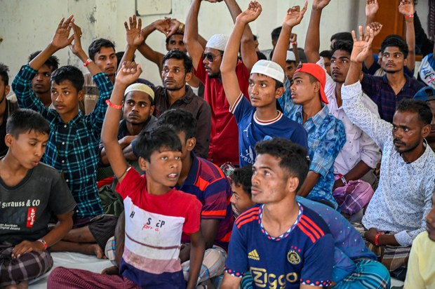 ရိုဟင်ဂျာ နိုင်ငံရေးအတိုင်ပင်ခံအင်အားစု ဖွဲ့စည်းရေး ဦးဆောင်အဖွဲ့ ဖွဲ့စည်း ရိုဟင်ဂျာ နိုင်ငံရေးအတိုင်ပင်ခံအင်အားစု ဖွဲ့စည်းရေး ဦးဆောင်အဖွဲ့ ဖွဲ့စည်း