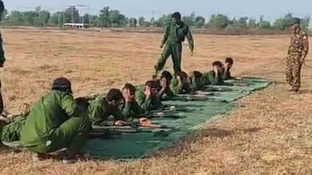 ရိုဟင်ဂျာတွေကို အဓမ္မစစ်မှုထမ်းခိုင်းတာရပ်တန့်အောင် စစ်ကောင်စီကို ဖိအားပေးဖို့တောင်းဆို ရိုဟင်ဂျာတွေကို အဓမ္မစစ်မှုထမ်းခိုင်းတာရပ်တန့်အောင် စစ်ကောင်စီကို ဖိအားပေးဖို့တောင်းဆို