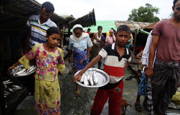 ရိုဟင်ဂျာတွေကို တောင်ကိုရီးယားနဲ့ WFP ထောက်ပံ့မည် ရိုဟင်ဂျာတွေကို တောင်ကိုရီးယားနဲ့ WFP ထောက်ပံ့မည်