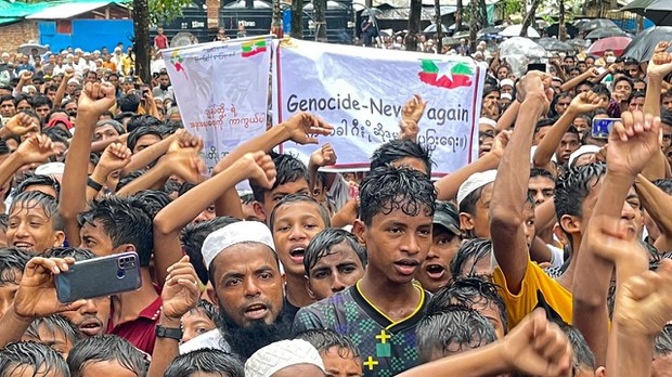 စစ်တပ်နဲ့ AA လူမျိုးတုံးသတ်ဖြတ်မှု ကျူးလွန်နေကြောင်း အစီရင်ခံစာတစ်စောင်ထုတ် စစ်တပ်နဲ့ AA လူမျိုးတုံးသတ်ဖြတ်မှု ကျူးလွန်နေကြောင်း အစီရင်ခံစာတစ်စောင်ထုတ်