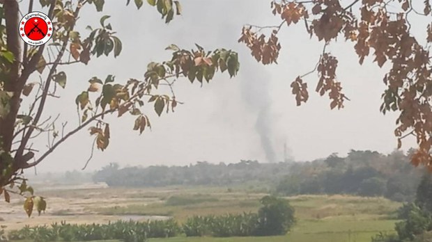 စလင်းမှာ စစ်ကြောင်းထိုး မီးရှို့မှုတွေကြောင့် ဒေသခံ လေးထောင်ကျော် ထွက်ပြေး စလင်းမှာ စစ်ကြောင်းထိုး မီးရှို့မှုတွေကြောင့် ဒေသခံ လေးထောင်ကျော် ထွက်ပြေး