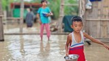 စစ်ကိုင်းတိုင်းမှာ ရေကြီးမှုကြောင့် စစ်ဘေးဒုက္ခသည်တွေနဲ့ ဒေသခံတွေ အရေးပေါ်ပြောင်းရွှေ့ရ