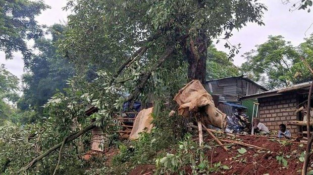 လားရှိုးမှာ ရှော့တိုက်ဒုံးကြောင့် အရပ်သားသုံးဦး သေဆုံး