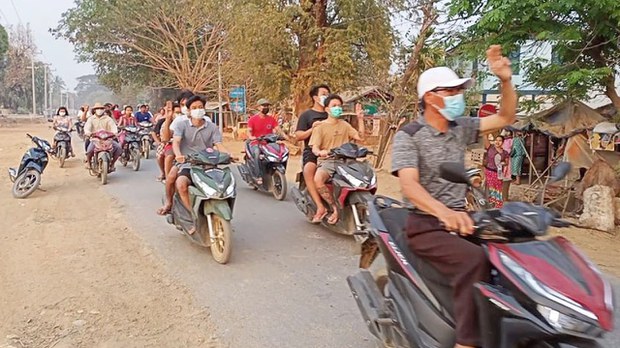 ရွှေဘို-မြစ်ကြီးနားလမ်းမှာ စစ်ကောင်စီတပ် တင်းကျပ်စစ်ဆေးနေ
