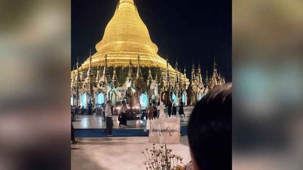 စစ်အာဏာရှင် ဆန့်ကျင်ရေး ရွှေတိဂုံစေတီမှာ NGYSC ဆန္ဒပြ စစ်အာဏာရှင် ဆန့်ကျင်ရေး ရွှေတိဂုံစေတီမှာ NGYSC ဆန္ဒပြ