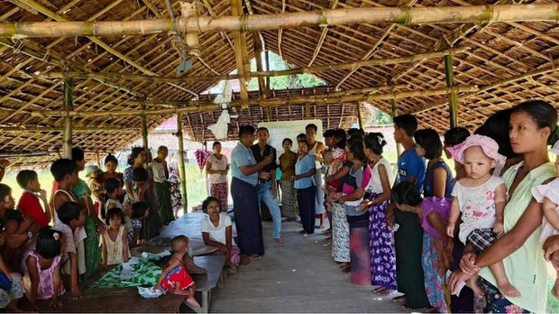ရွှေသောင်ယံမြို့က ရခိုင်စစ်ဘေးဒုက္ခသည်တွေကို ဖိအားပေး ရွှေ့ပြောင်းခိုင်း ရွှေသောင်ယံမြို့က ရခိုင်စစ်ဘေးဒုက္ခသည်တွေကို ဖိအားပေး ရွှေ့ပြောင်းခိုင်း