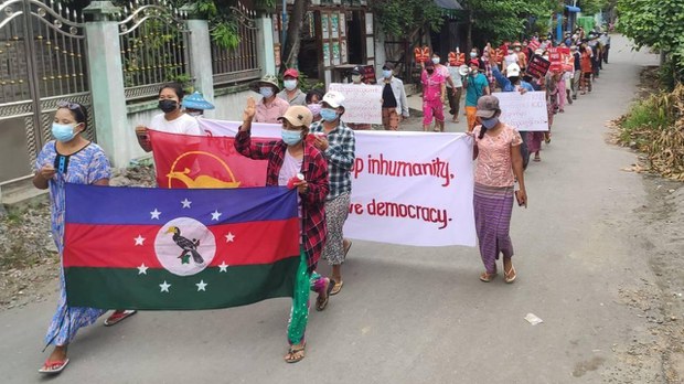 ကလေးမြို့သပိတ် ဖြိုခွင်းခံရပြီး လူ ၁၂ ဦး ဖမ်းဆီးခံရ ကလေးမြို့သပိတ် ဖြိုခွင်းခံရပြီး လူ ၁၂ ဦး ဖမ်းဆီးခံရ
