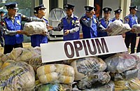 drugs_carry_200px.jpg drugs_carry_200px.jpg