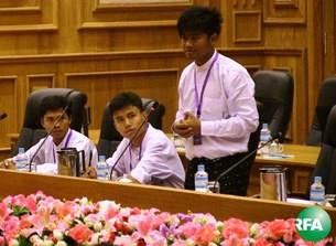 parliament-hearing-students-305.jpg