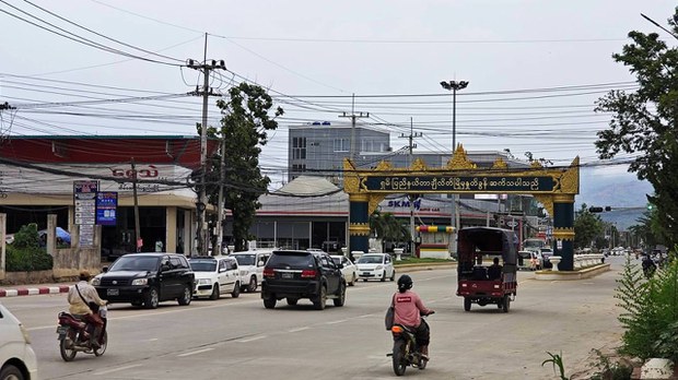 တာချီလိတ် နယ်စပ်ဂိတ်မှာ PV နိုင်ငံကူးလက်မှတ် ကိုင်ဆောင်သူတွေ ပြန်လွှတ်ခံရ