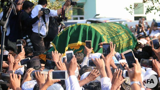 koni-funeral-622.jpg koni-funeral-622.jpg